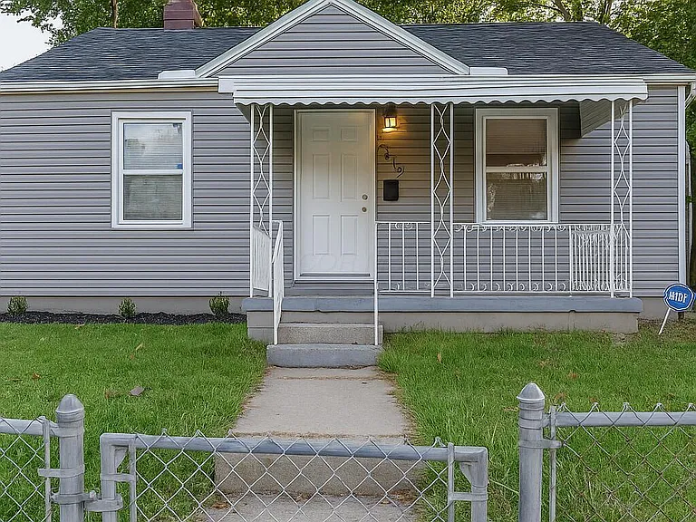 2299 Hamilton Ave — Photo 1