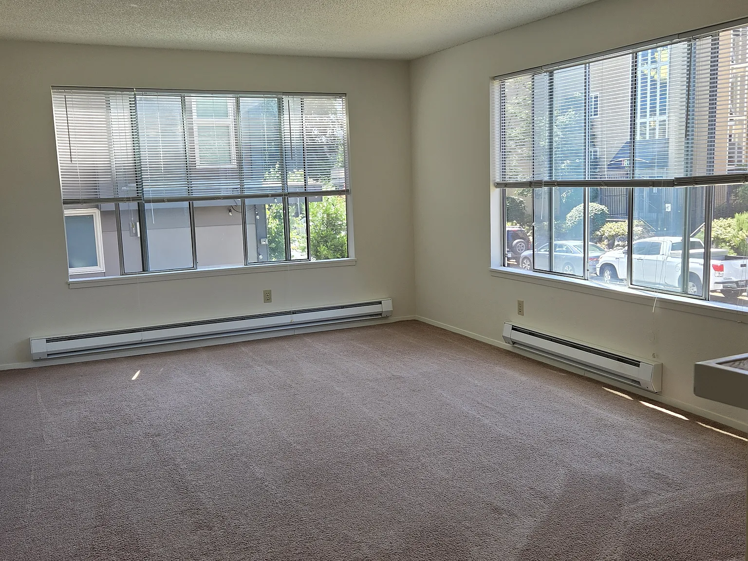 1 bed, 600 sqft, $1,500 — Photo 4