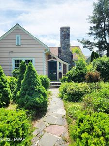 100 Avenue H, Matamoras, PA, 18336