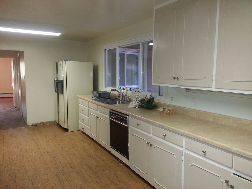 Common area kitchen