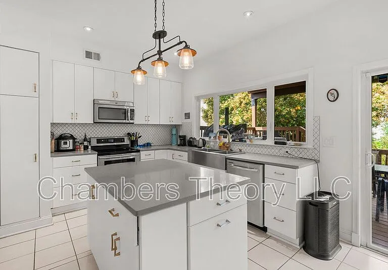 3532 Warder St NW — Photo 21