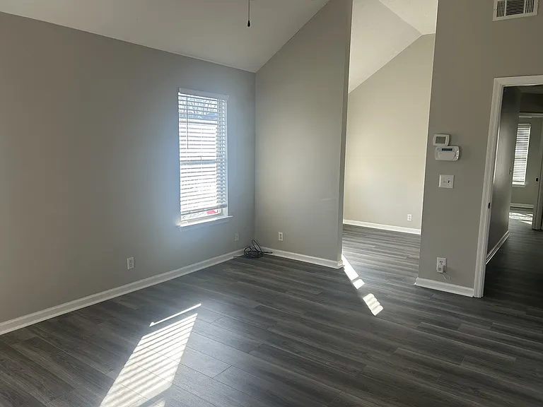 533 Woodland Hills Dr — Photo 12