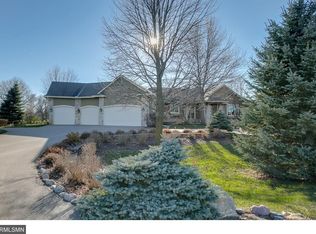 7055 Sarah Dr, Chaska, MN 55318