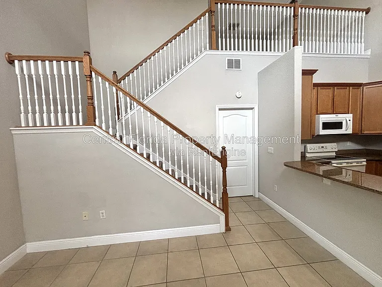 13220 Fountainbleau Dr — Photo 6