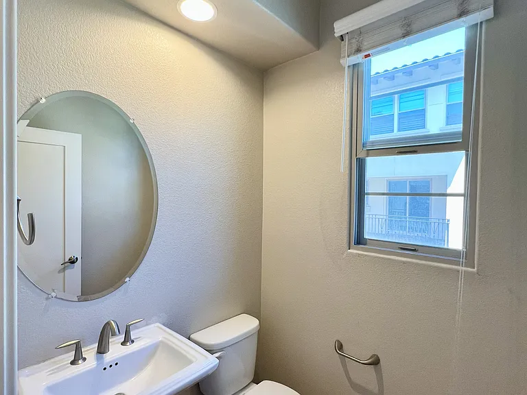 1060 Goldenstar Pl — Photo 16