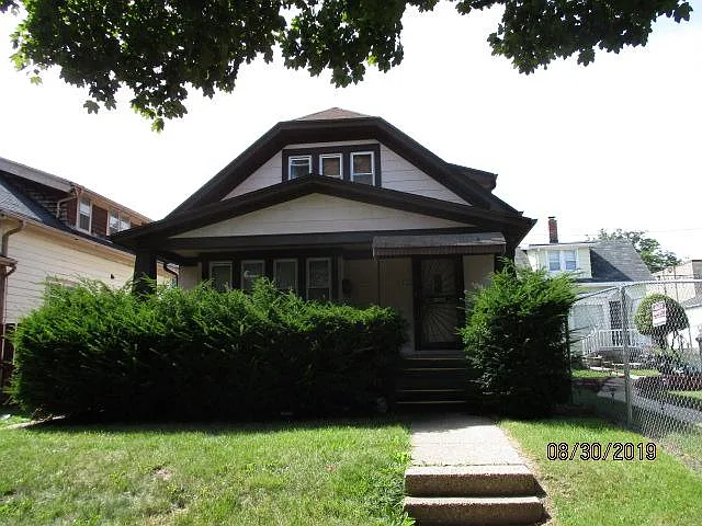 5253 N 34th St photo 1