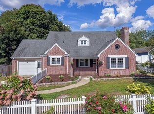 115 Saint James Ave, Chicopee, MA 01020