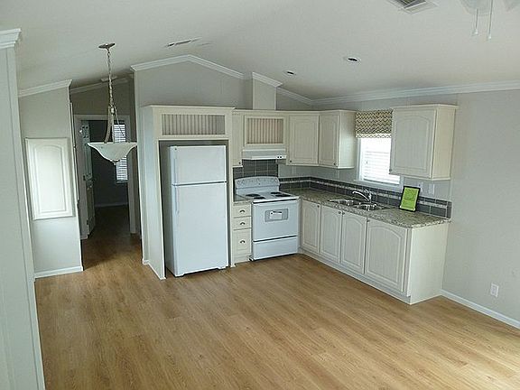 2nd image of 7441 SW 40th Ter