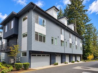 5 Degrees, Shoreline, WA 98133