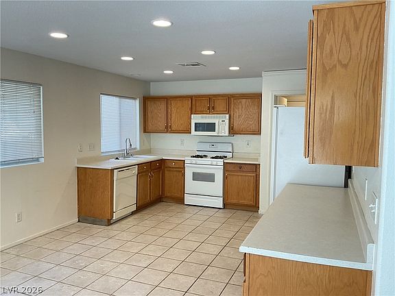 5th image of 1301 Dream Bridge Dr