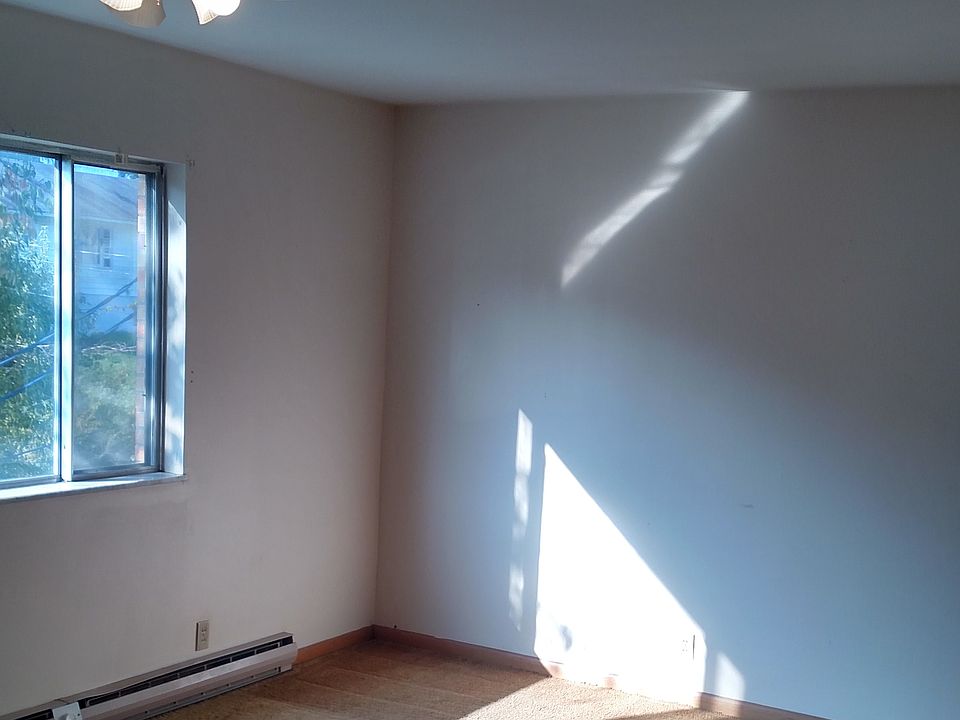 2nd image of 1350 Edgeworth Ave APT B1