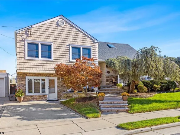 209 N Douglas Ave, Margate, NJ 08402