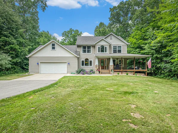 8317 Becker St NE, Cedar Springs, MI 49319