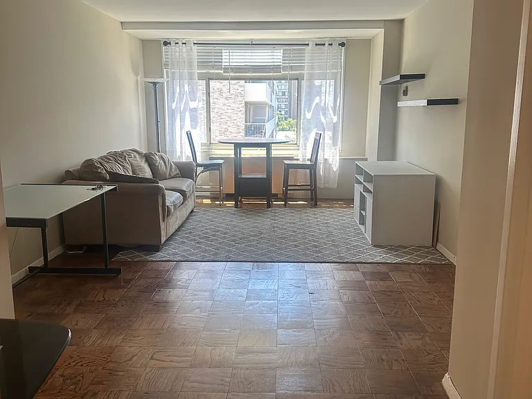2401 H St NW #701 — Photo 2