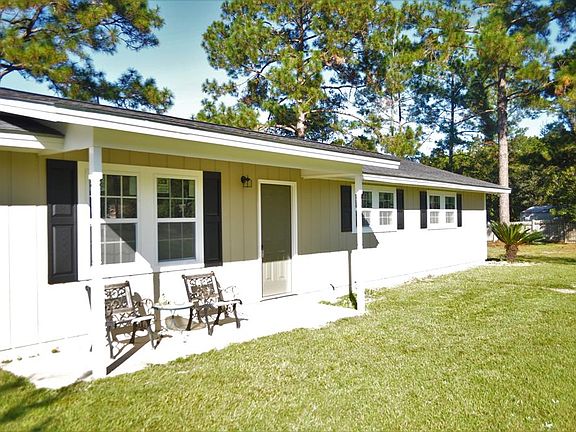 2nd image of 135 Gardenia Ln