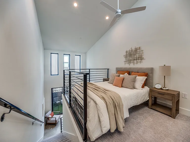 4918 Bryan St #102 — Photo 6