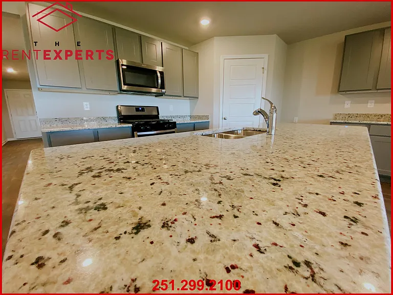 8024 Irwin Loop — Photo 15