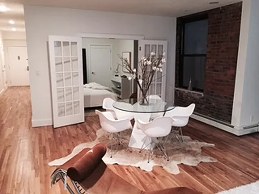 Rented by The Marketing Directors | media 4