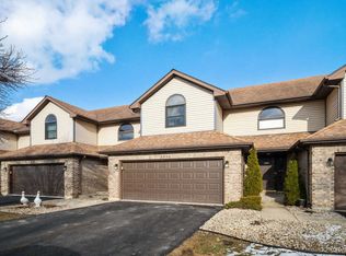 2206 Daffodil Dr, Crest Hill, IL 60403