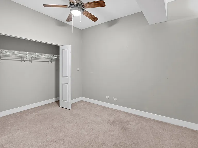 525 Kedzie St — Photo 36