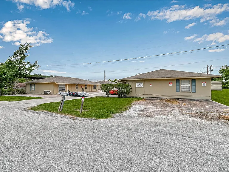 8430 Round Rock Dr #1 — Photo 20