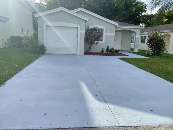 1217 SW 46th Way, Deerfield Beach, FL 33442