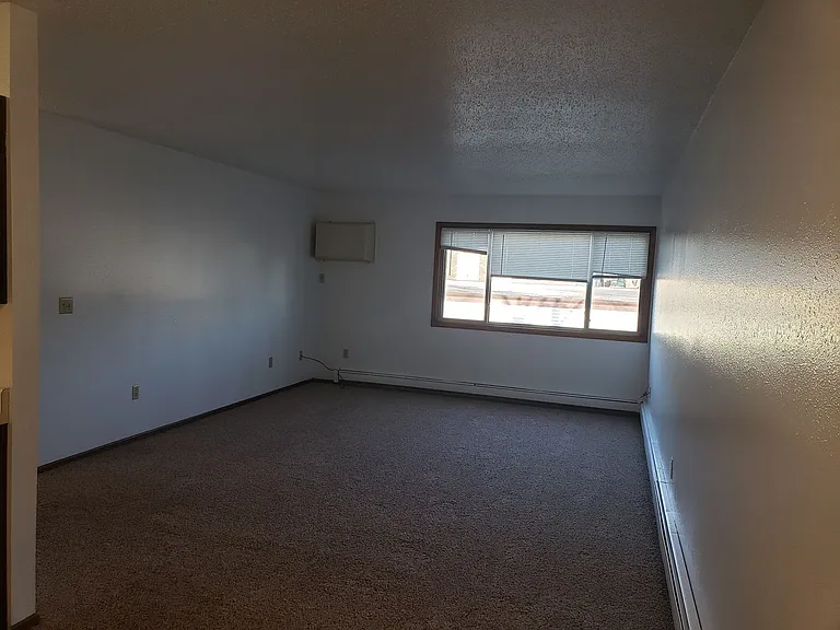 BK-Prairie Home Apartment — Photo 2