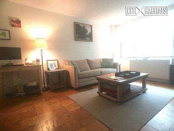 4th image of 166 E 34th St APT 4H