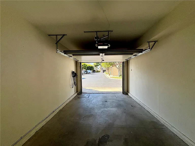 115 Stanford Ct #50 — Photo 18
