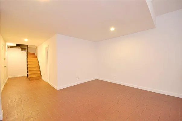 Sold by Fenwick Keats Real Estate | media 25