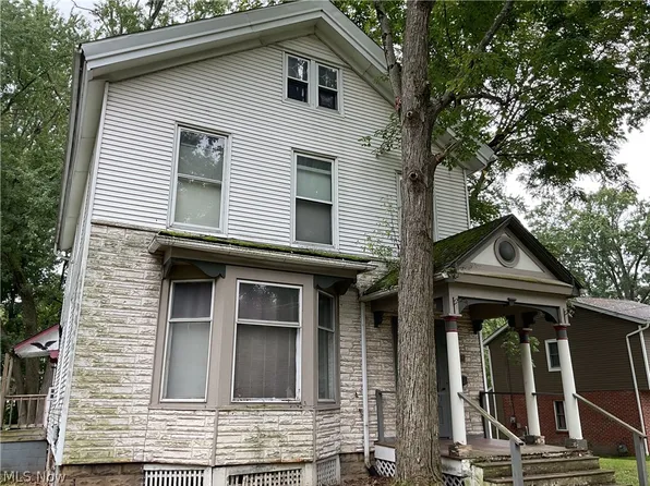 530 Lafayette Ave, Ravenna, OH 44266