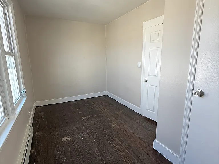 78 Dewitt St #2 — Photo 3