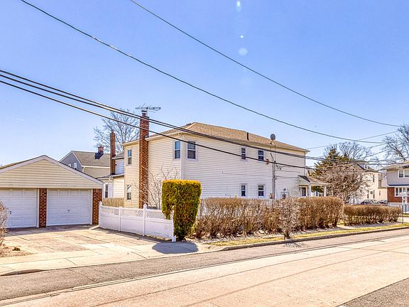3rd image of 37 Putnam Ave #1
