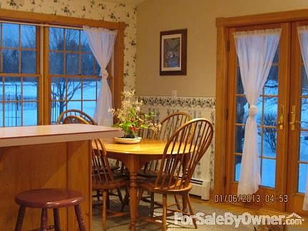 Swimming Pool
						:
						Concord Mountain Lake Pool