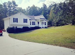 1073 Eagles Nest Cir, Carrollton, GA 30116