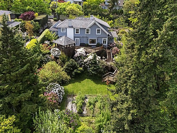 3rd image of 2524 SW 17th Ave