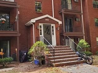 81 Liberty Square Rd APT 20B, Boxboro, MA 01719