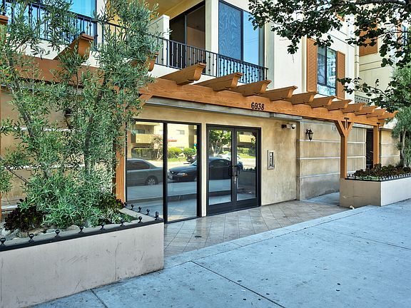 4th image of 6938 Laurel Canyon Blvd Unit 112