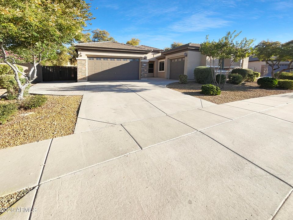 1st image of 7326 N KIRSTEN Avenue