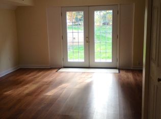 110 Elmur Dr APT 211, Greensburg, PA