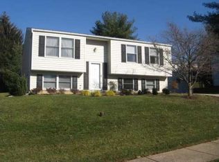 2 Randolph Springs Ct, Catonsville, MD 21228