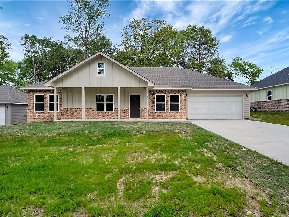 1st image of 209 Sybil Dr