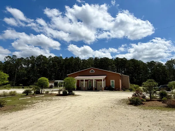 1762 Cainhoy Rd, Huger, SC 29450