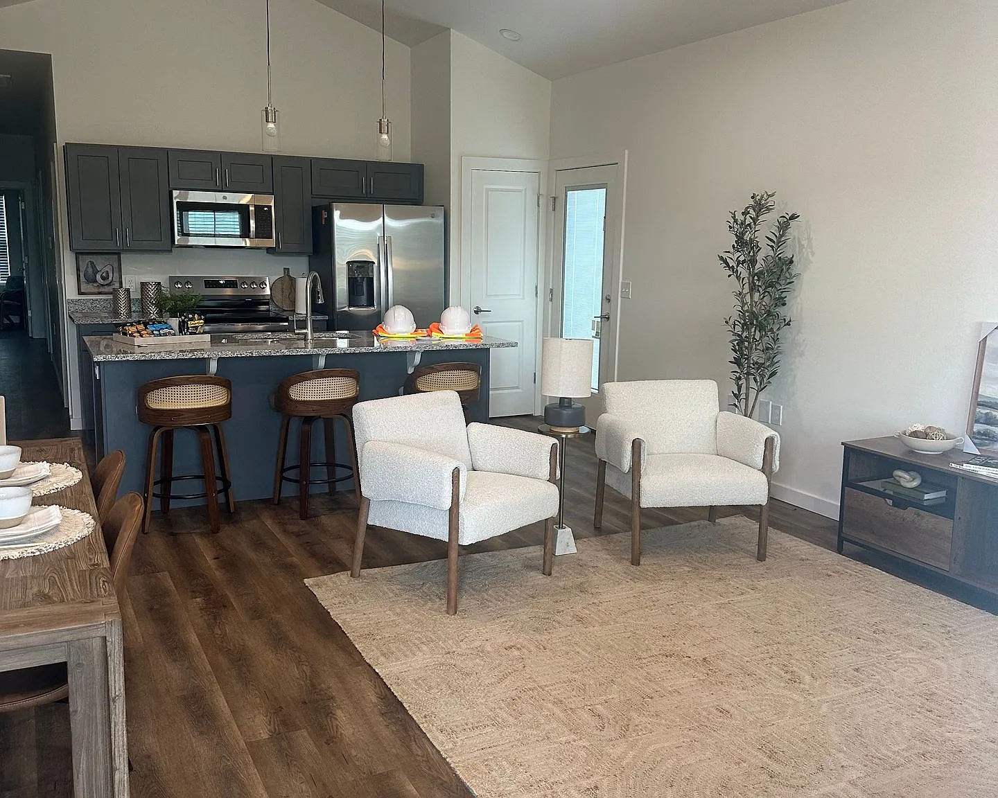 The Village at Geren Road — Photo 4