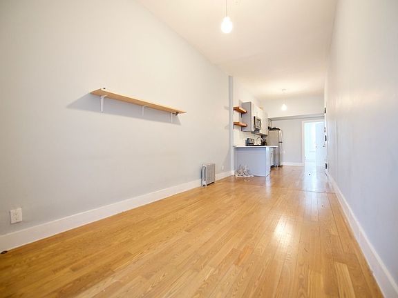 5th image of 188 Suydam St #3