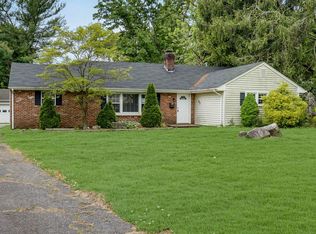 80 Apple Farm Rd, Red Bank, NJ 07701