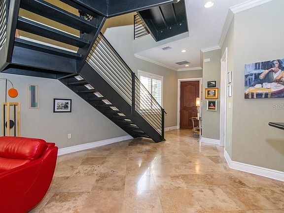 5th image of 4907 Bayshore Blvd Unit 126
