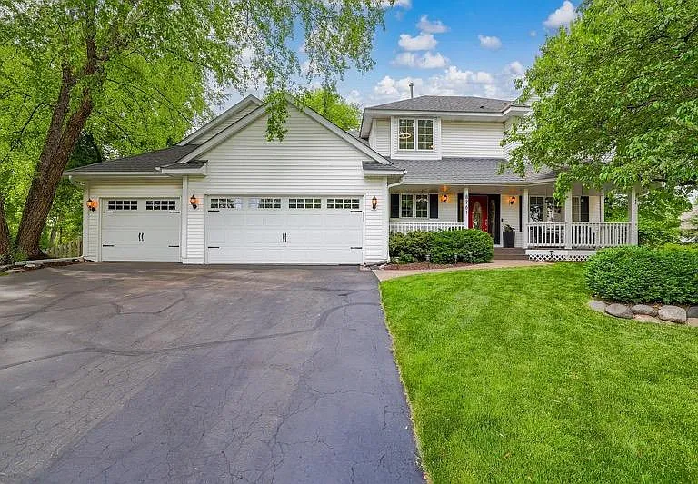 8761 Inverness Rd — Photo 1