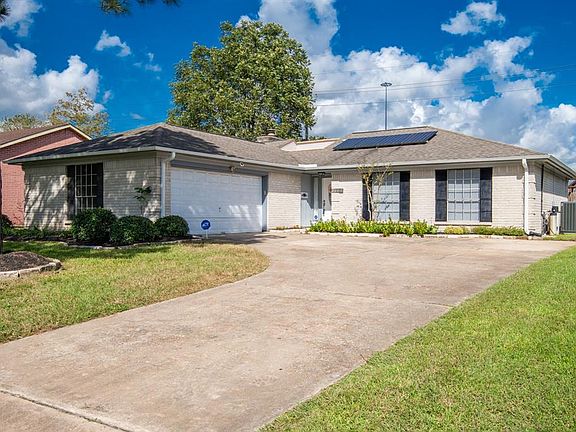 2nd image of 22618 Poppyfield Dr
