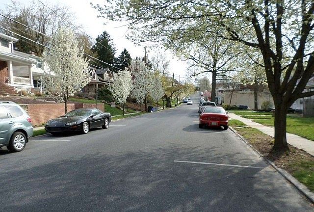 2nd image of 328 Walnut St